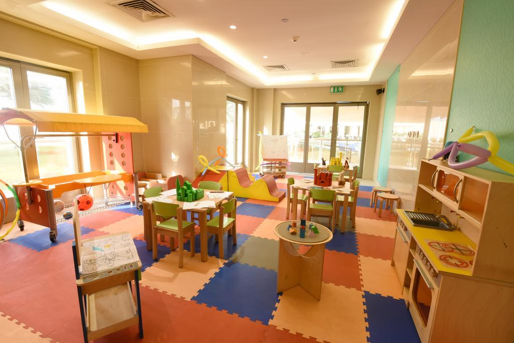 Bahi Ajman Palace Hotel Exterior photo A nursery in Dubai